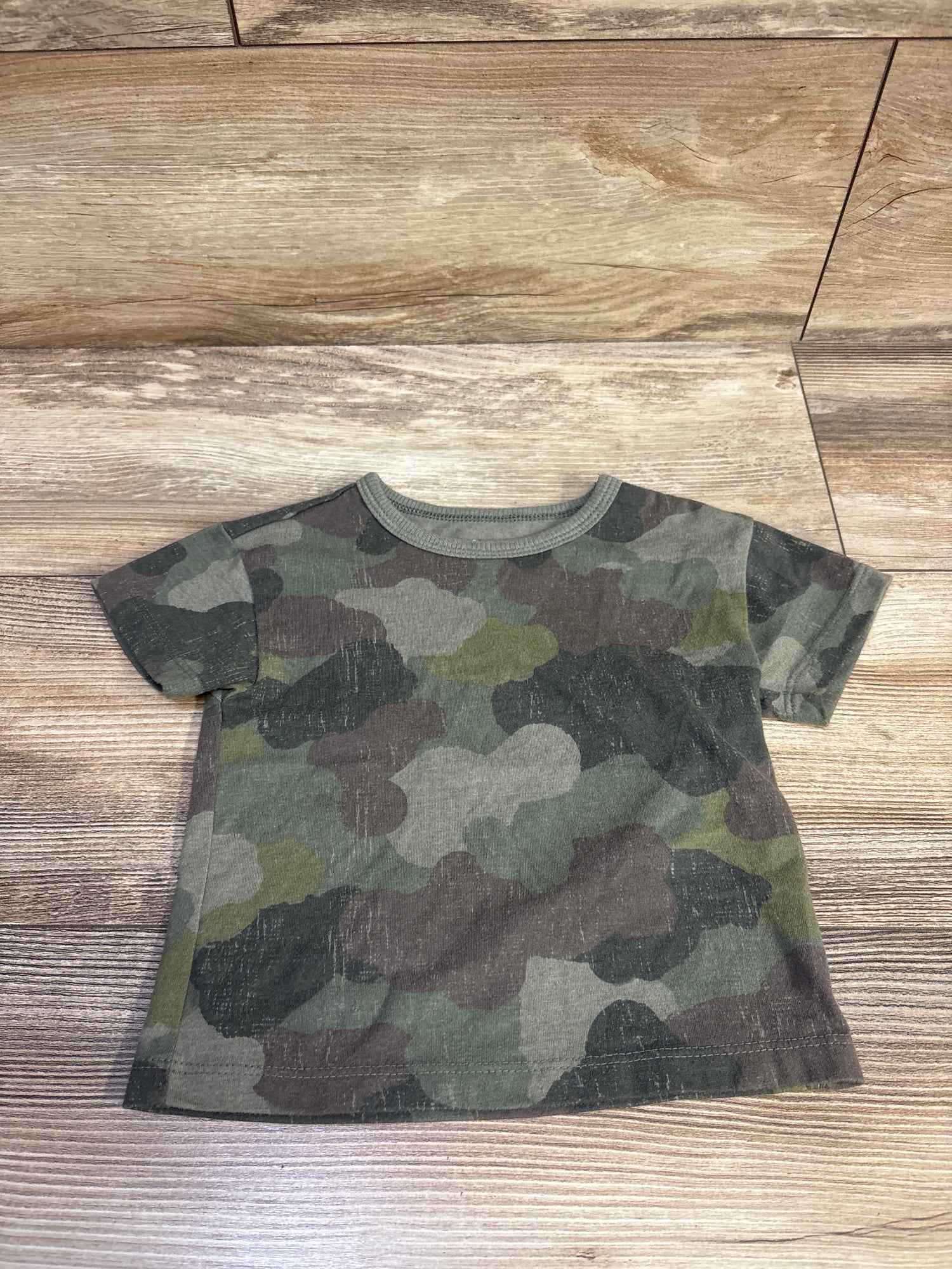 Cat & Jack Camo Shirt Green sz 12m