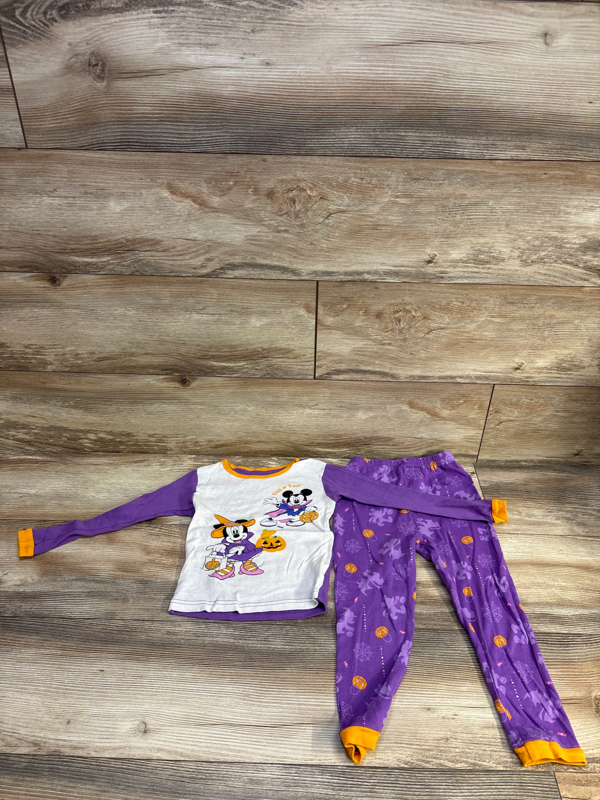 Disney Mickey Mouse 2pc Halloween Pajama Set Purple sz 5T