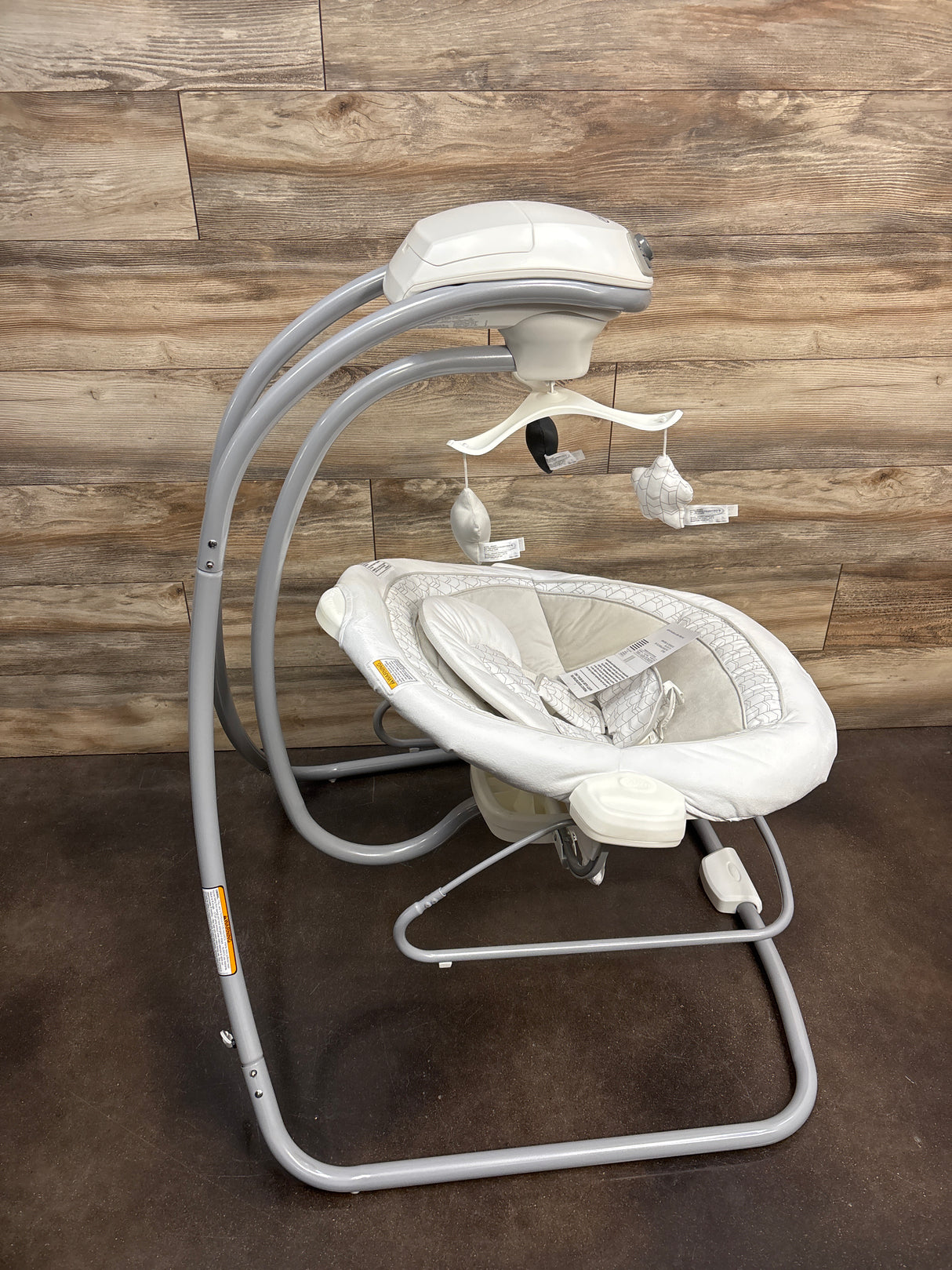 NEW Graco DuetConnect LX Swing and Bouncer in Redmond