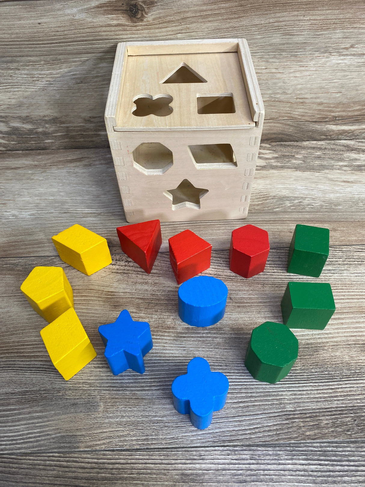 Melissa & Doug Wooden Shape Sorting Cube