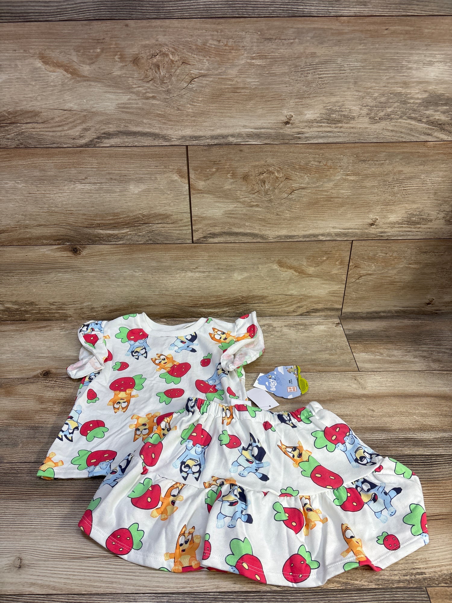 NEW Bluey 2pc Bluey Strawberry Top & Skort Set White sz 5T