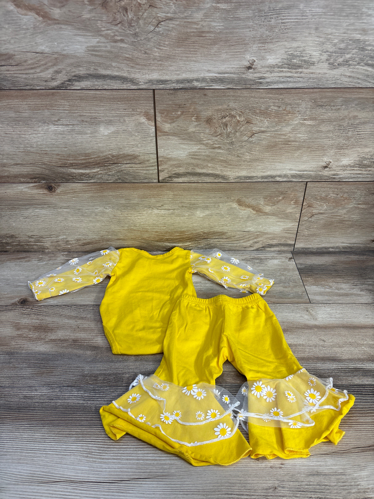 Shein 2pc Floral Lace Sleeve Bodysuit & Flare Pants Yellow sz 0-3m