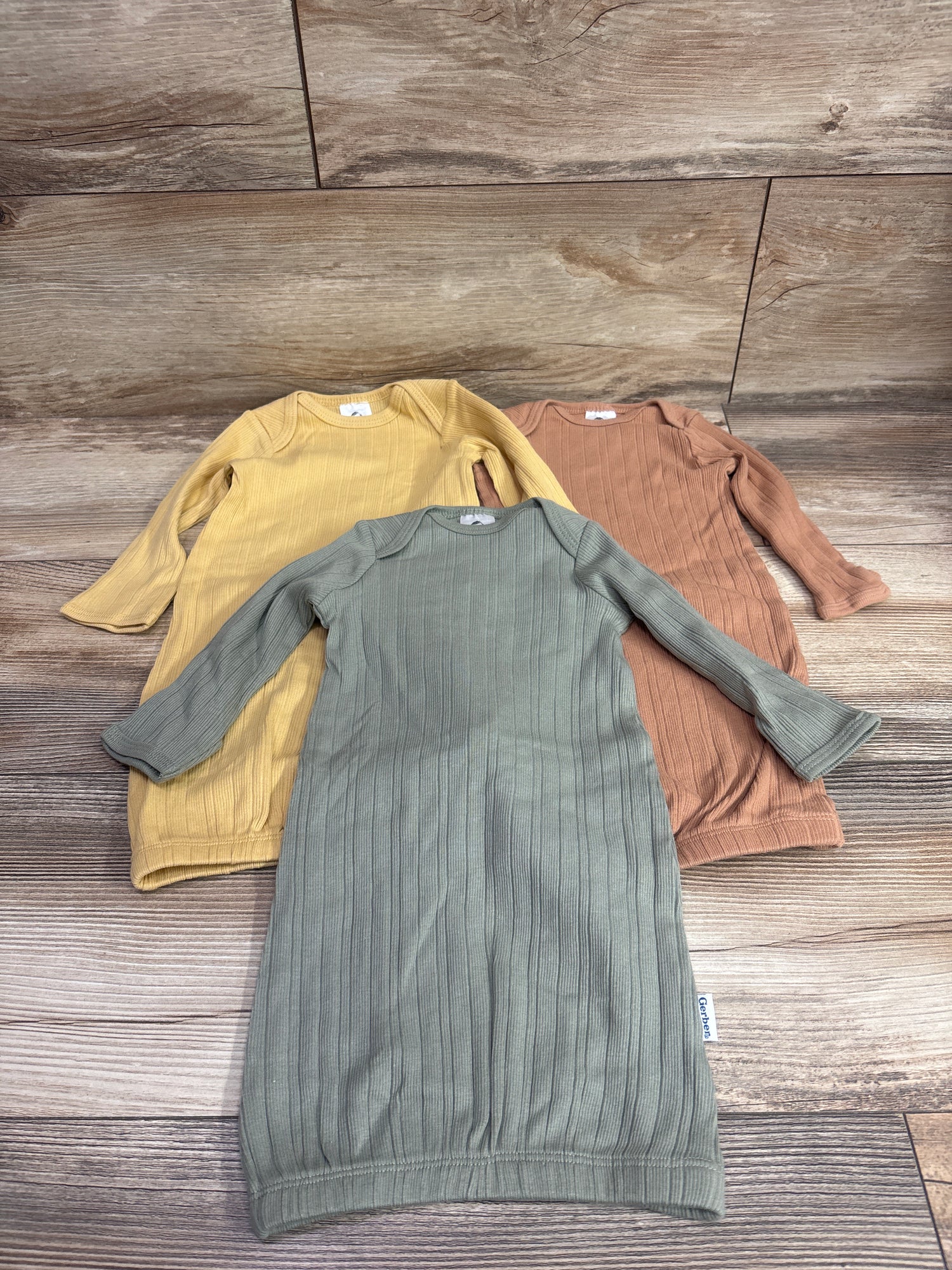 Gerber 3pc Ribbed Sleep Gowns Yellow sz Newborn