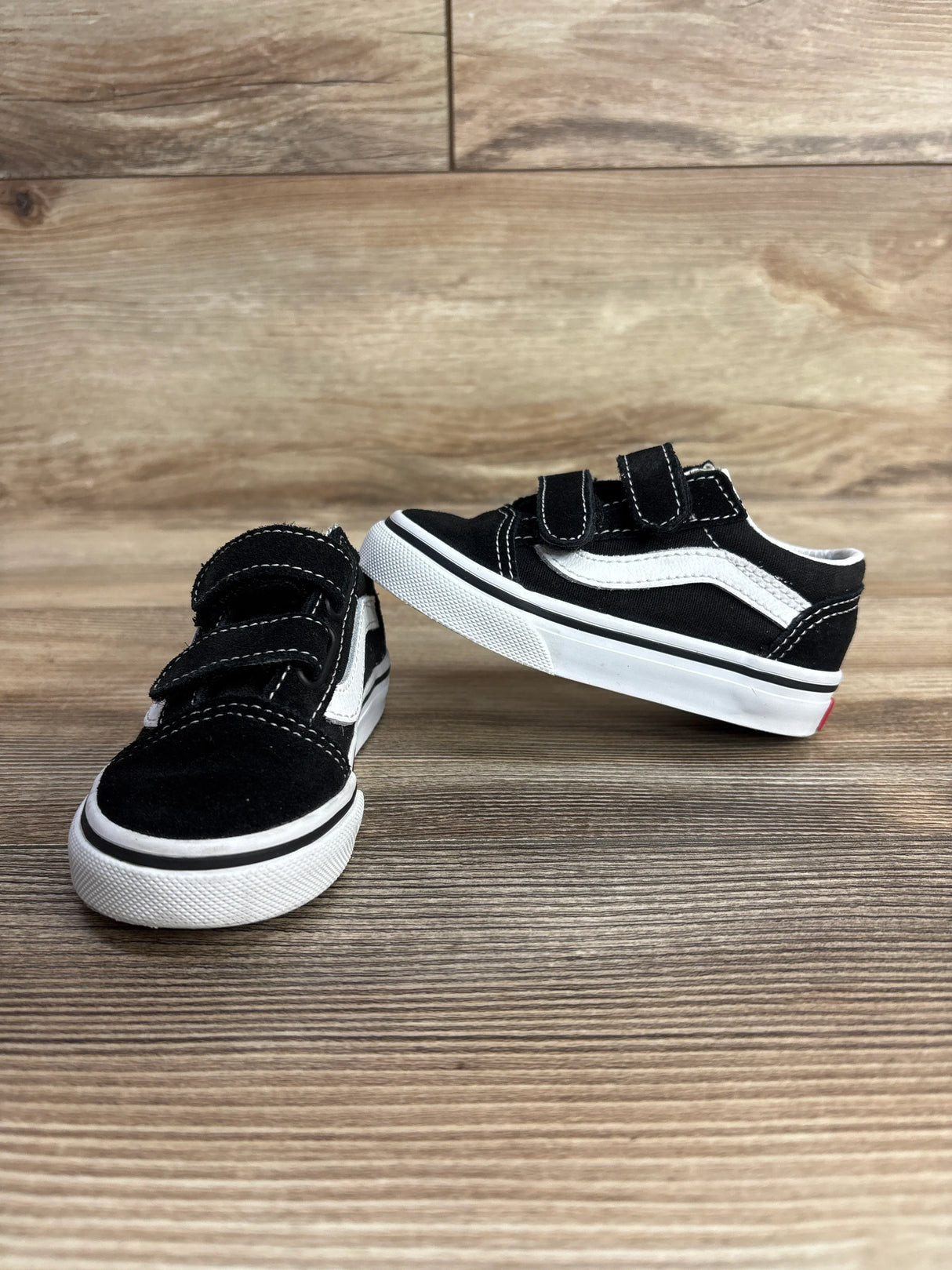 Vans Old Skool V Sneakers Black sz 5.5c