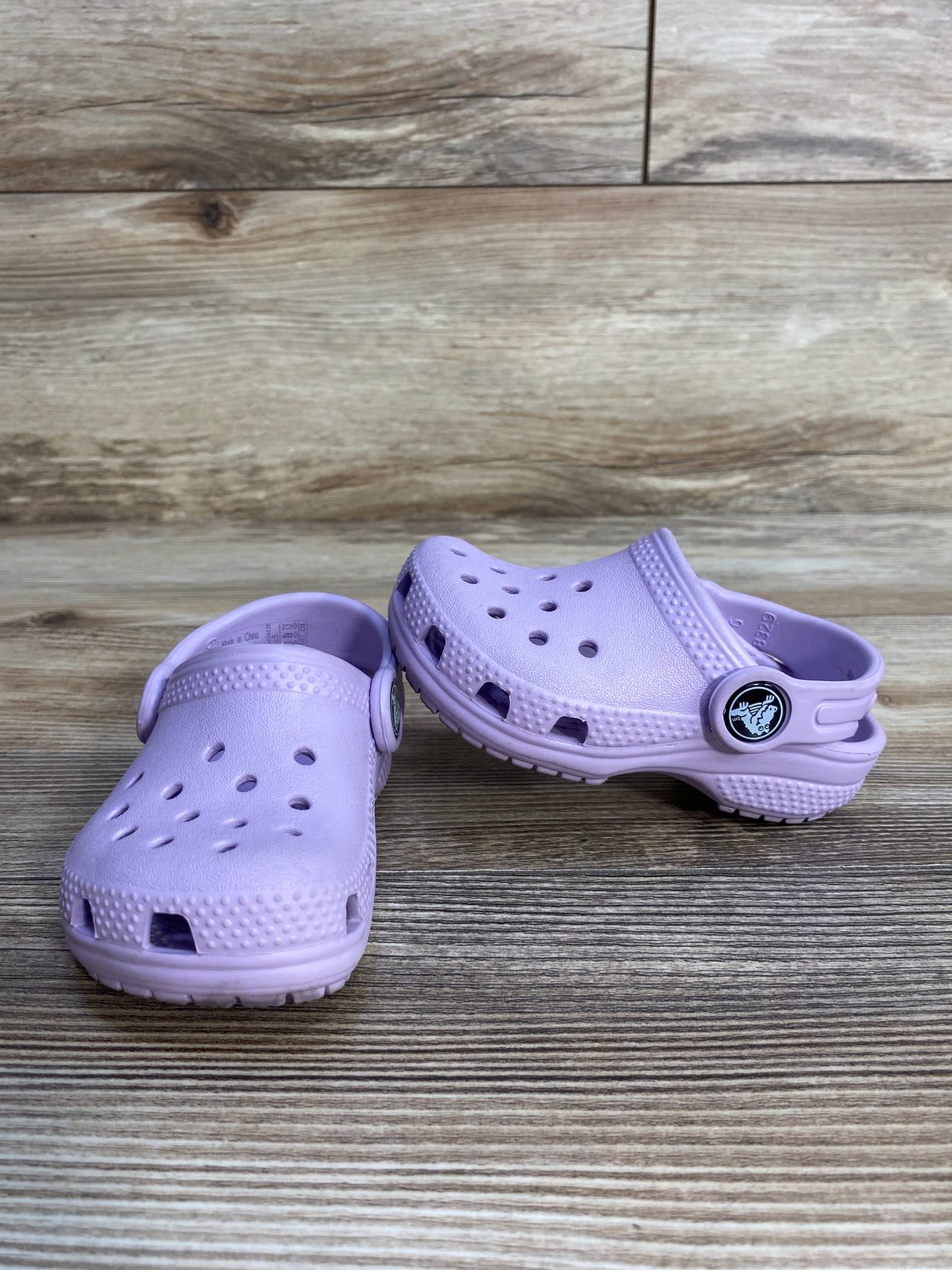 Crocs Classic Clogs Lavender sz 5c