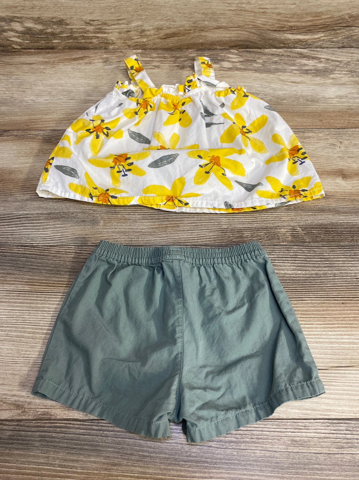 Just One You 2pc Floral Top & Shorts White sz 9m