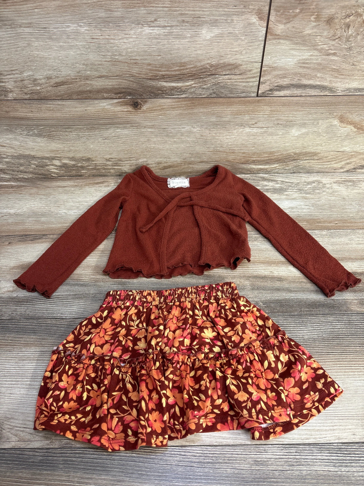 Btween 2pc Cardigan Tank & Floral Skort Rust sz 3T