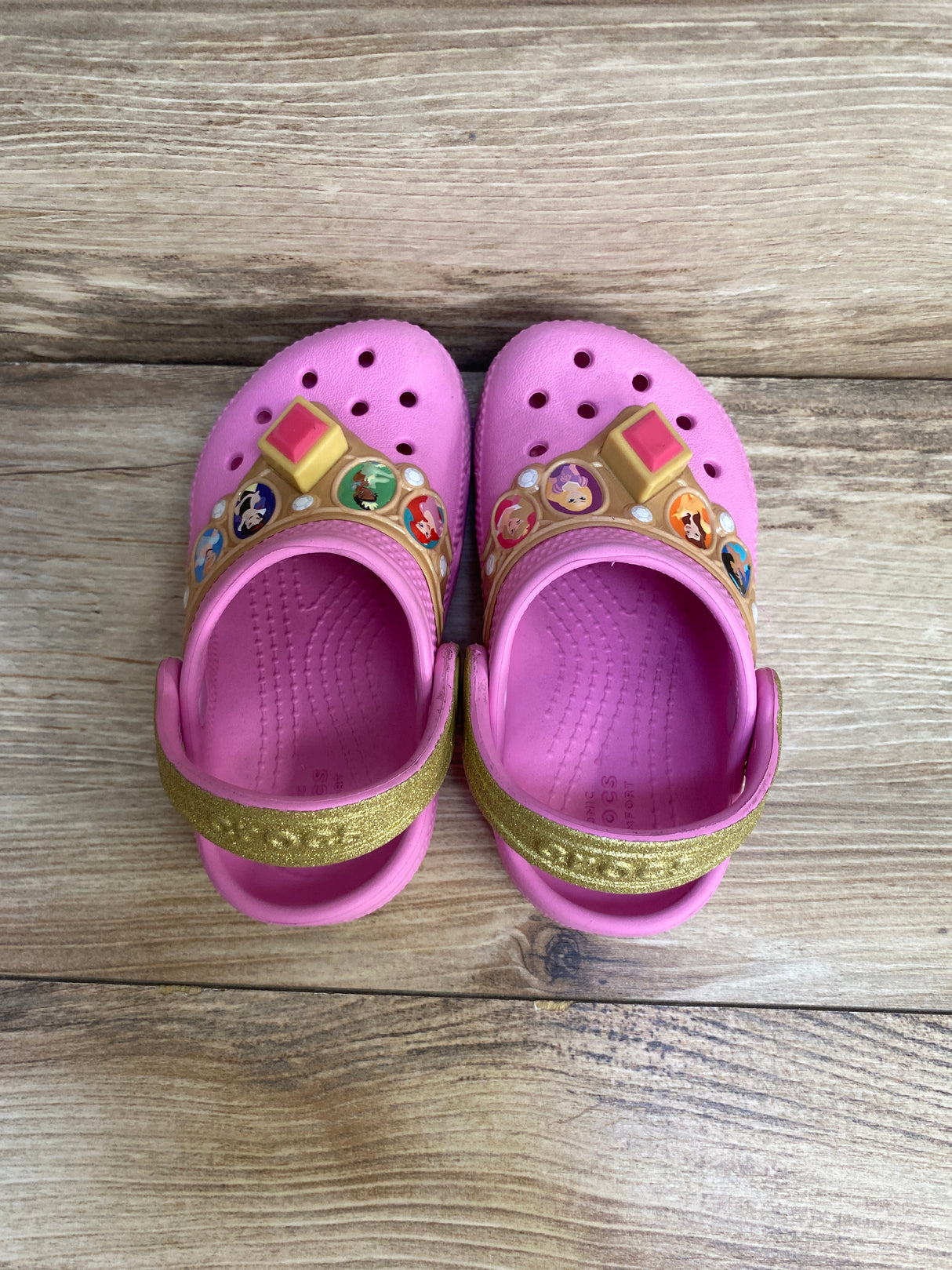 Crocs x Disney Princess Light-Up Classic Clogs Pink sz 7c