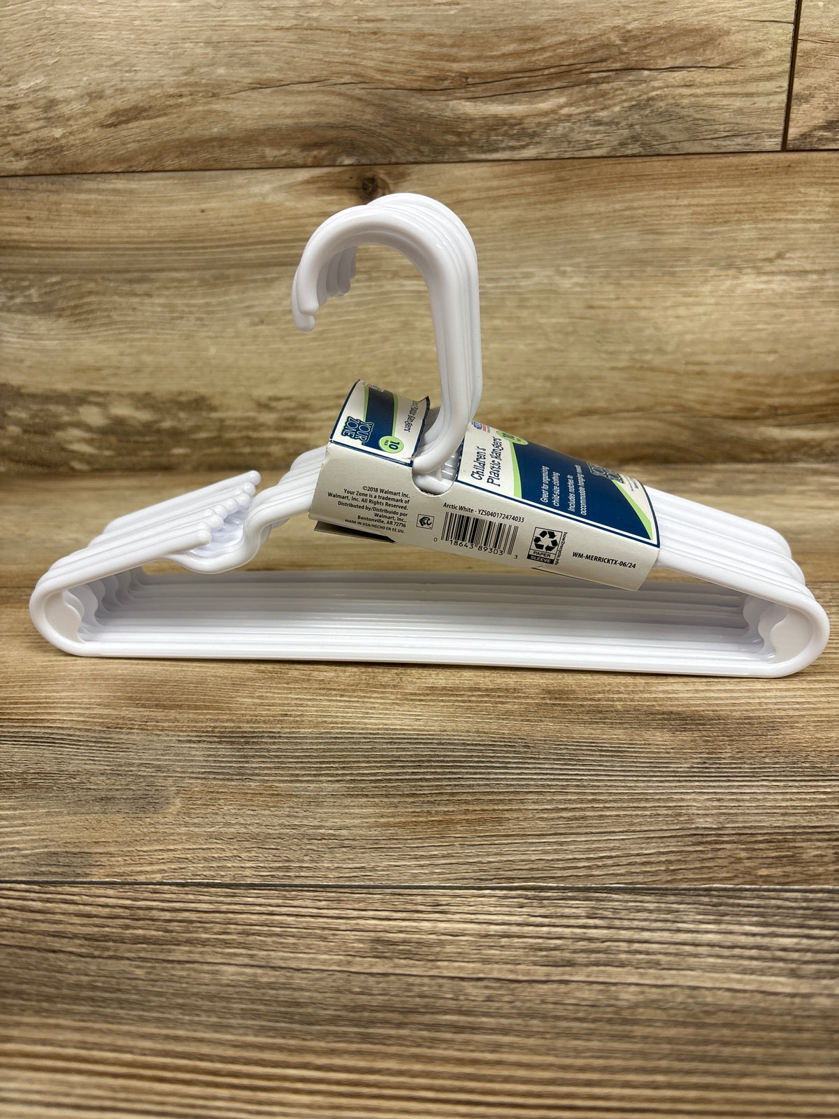 NEW Your Zone 10pk Children's Plastic Hangers White