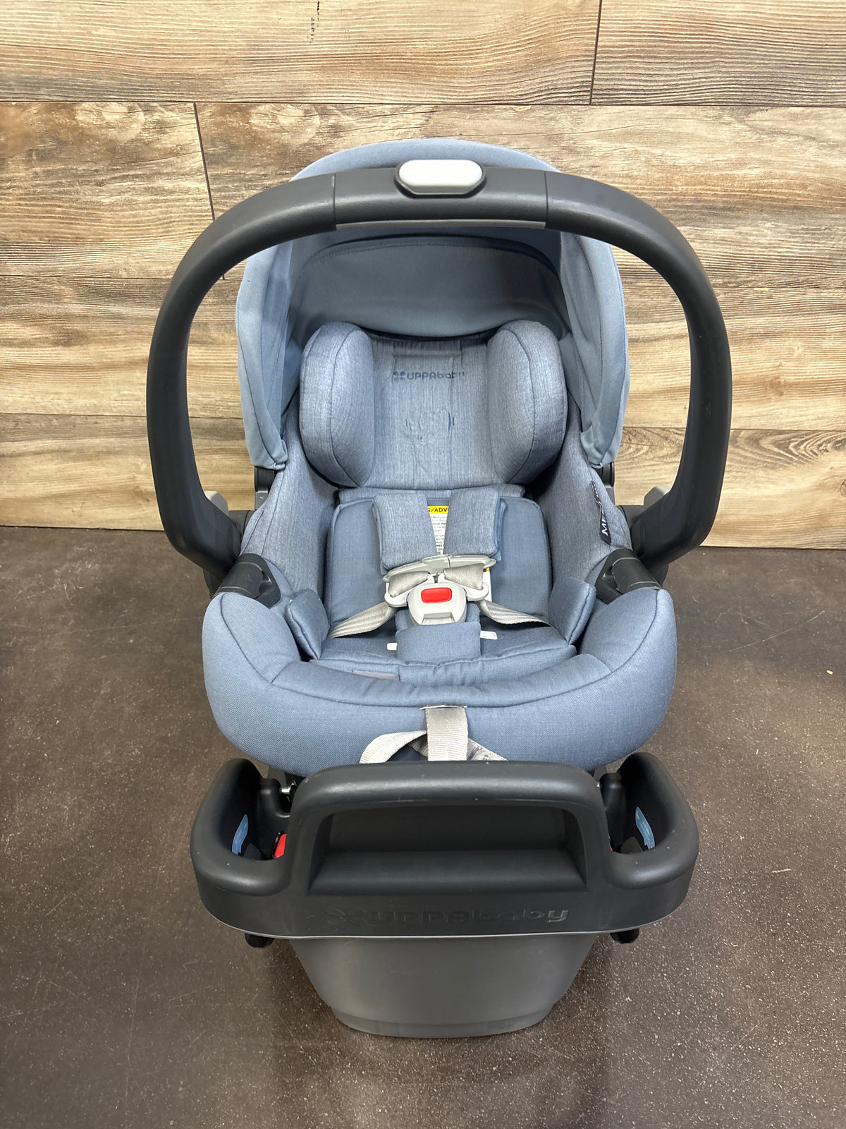UPPAbaby Mesa Max Infant Car Seat with Base in Gregory