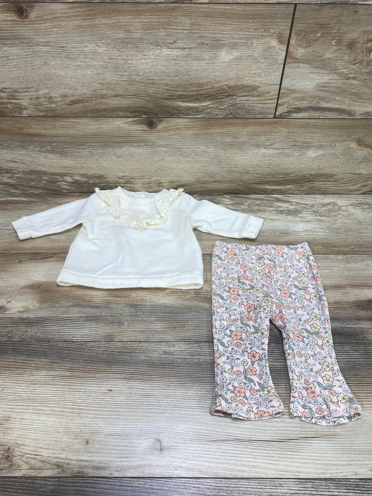 Nicole Miller 2pc Sweatshirt & Floral Leggings Cream sz 3-6m