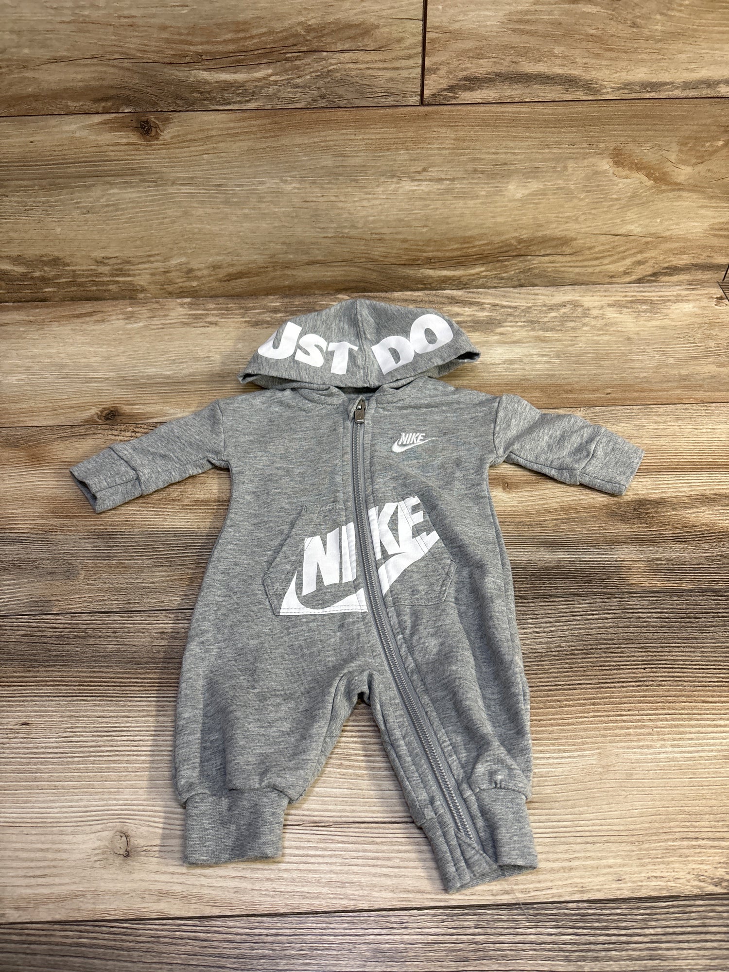 Nike Hooded Coverall Grey sz Newborn