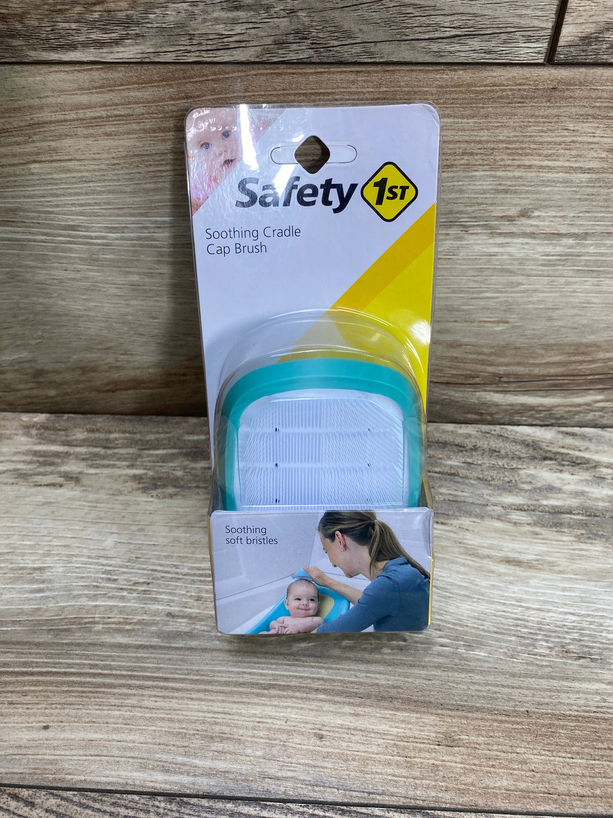 NEW Safety 1st Soothing Scrub Wet Brush