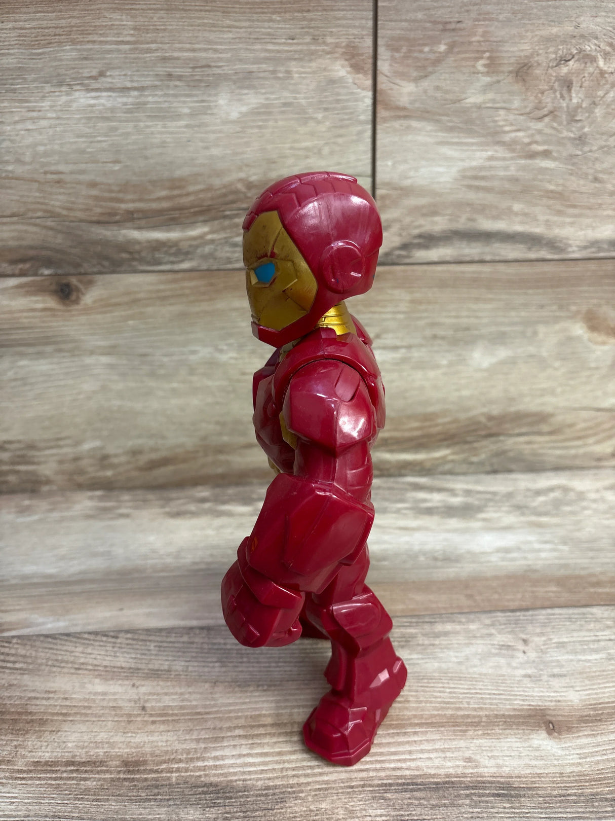 Playskool Heroes Mega Mighties Iron Man 10-Inch Action Figure