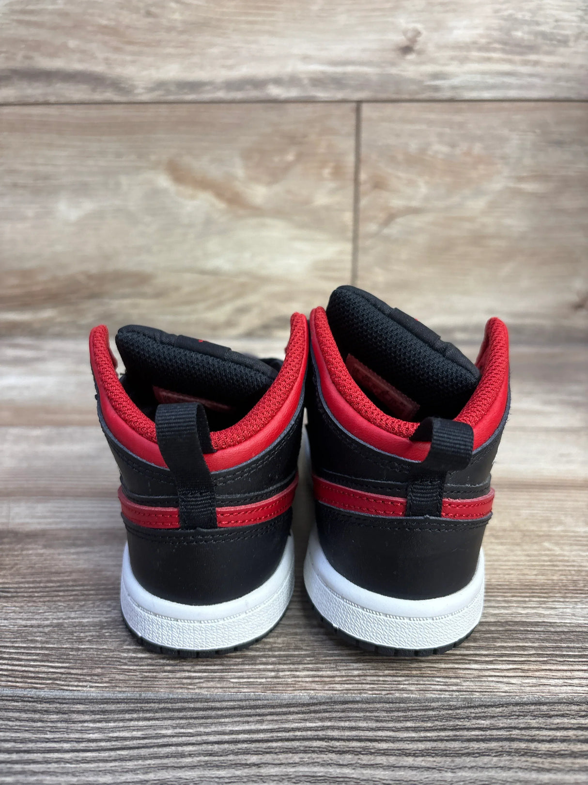 Air Jordan 1 Mid  'Bred Twist' Sneaker Black sz 9c