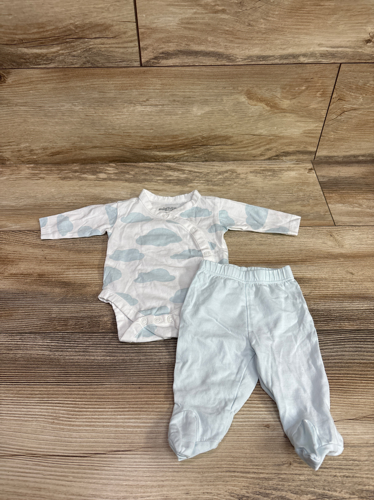 Mighty Goods 2pc Side Snap Bodysuit & Footed Pants Set White sz Preemie