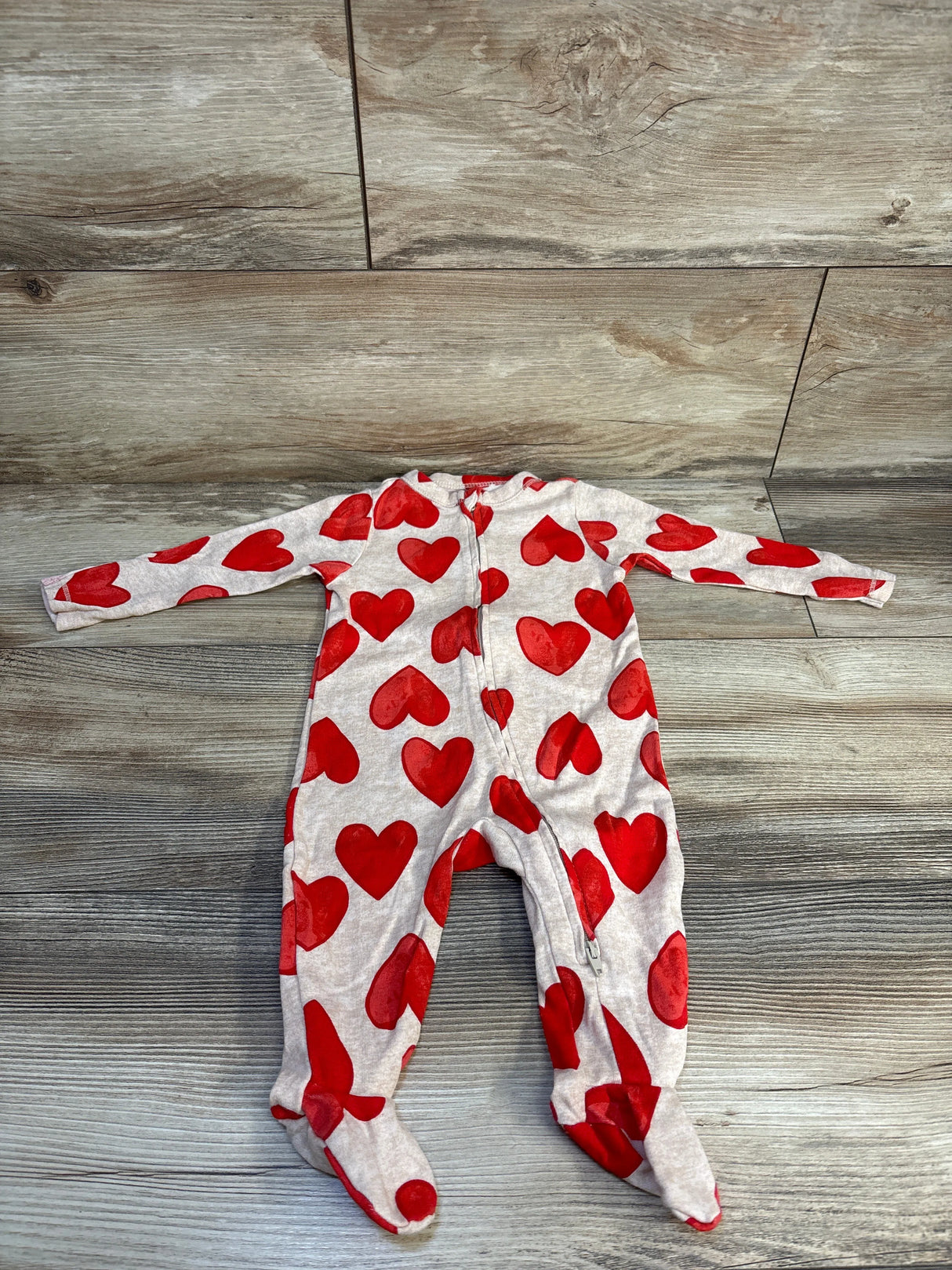 Old Navy Heart Print Sleeper Taupe sz 3-6m