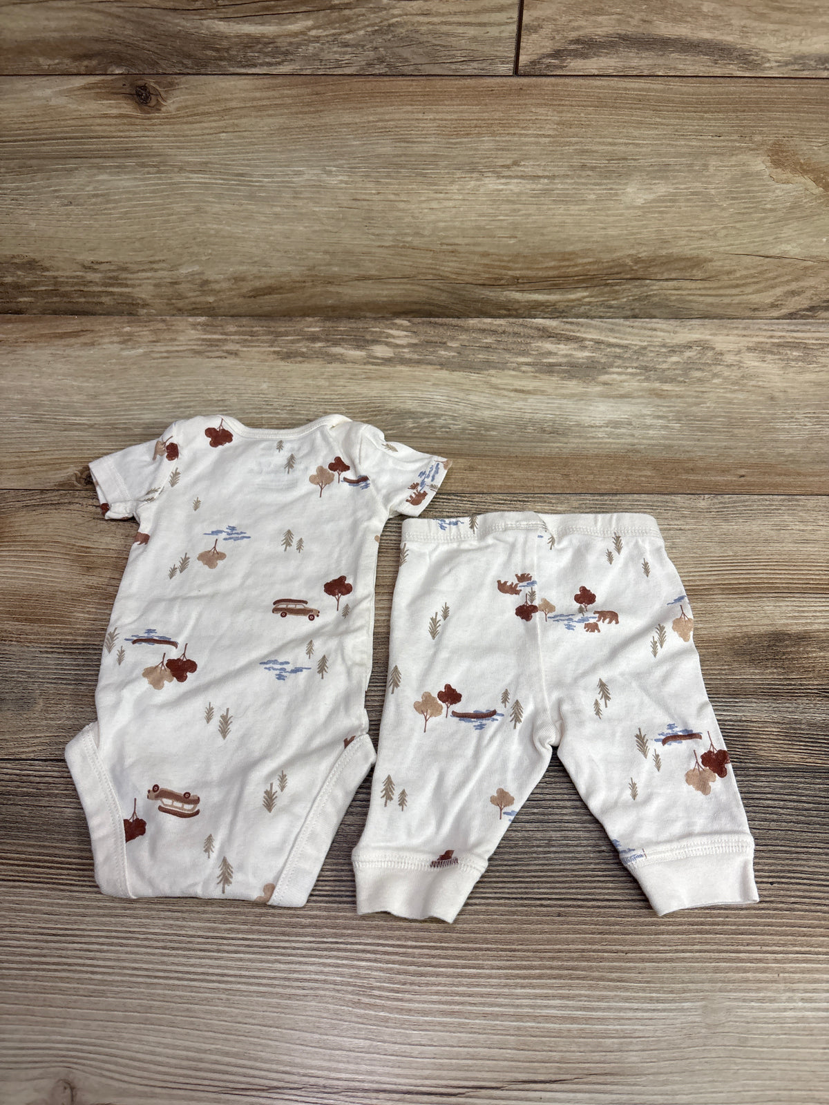 Just One You 2pc Bodysuit & Pants Set Ivory sz Newborn