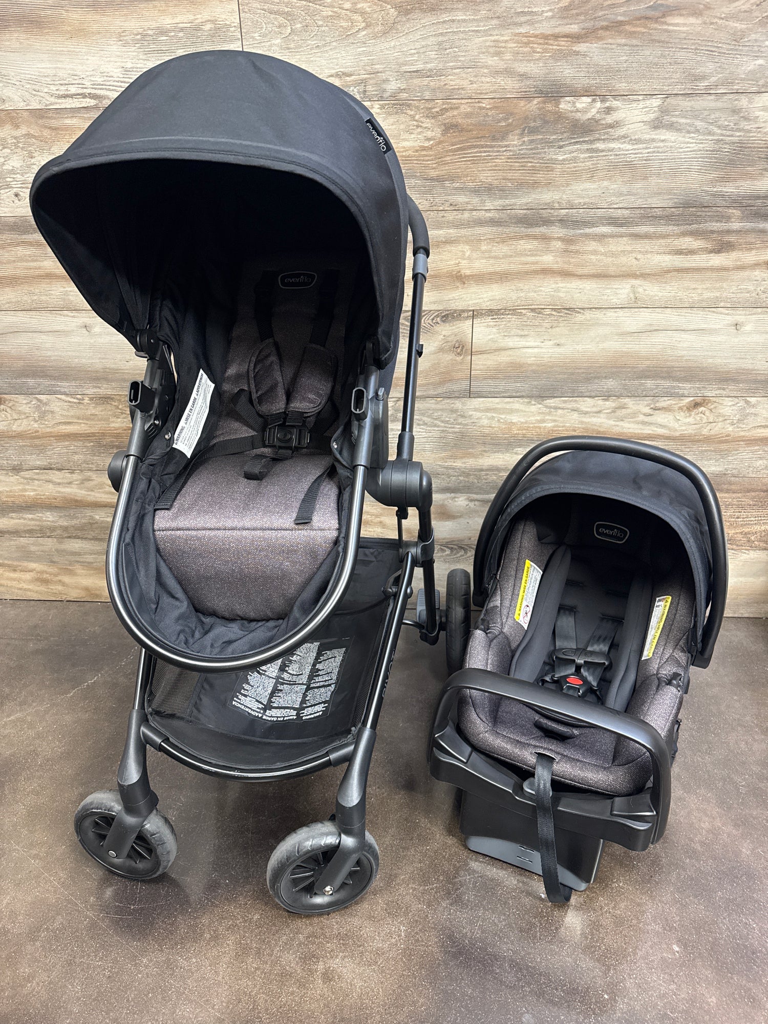 Evenflo Pivot Modular Travel System w/LiteMax