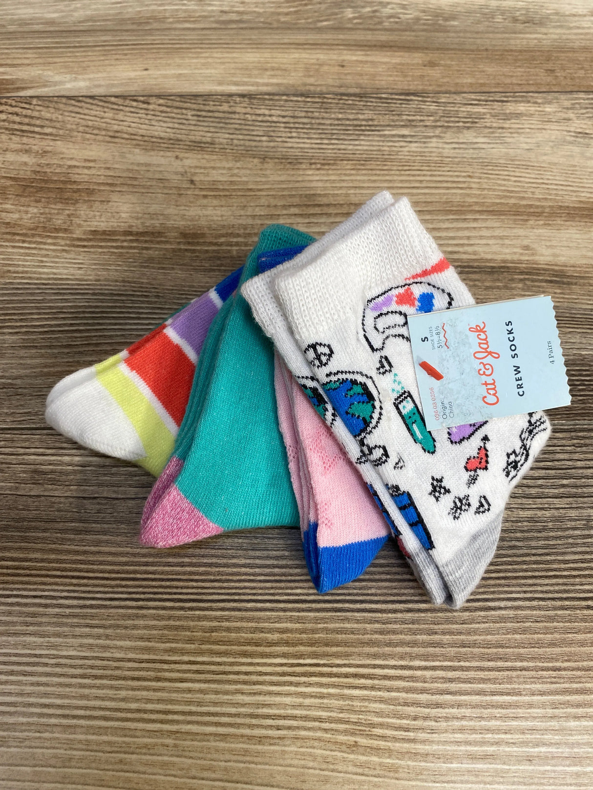 NEW Cat & Jack 4pk Crew Socks sz 5.5-8.5c