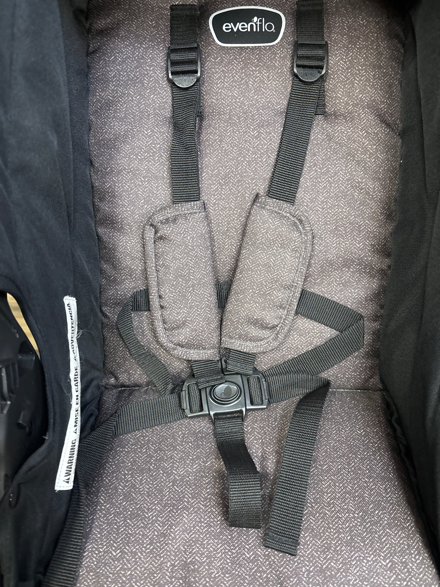 Evenflo Pivot Modular Travel System w/ LiteMax Infant Car Seat in Casual Gray*