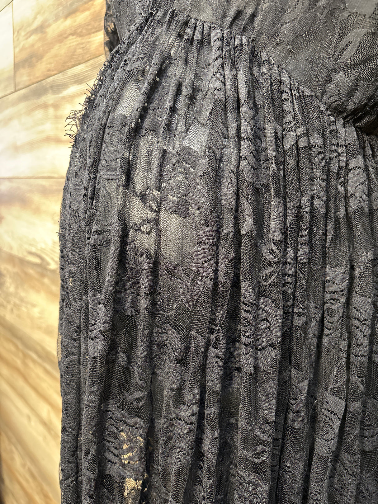 Floral Lace Photoshoot Gown Black sz Medium/Large
