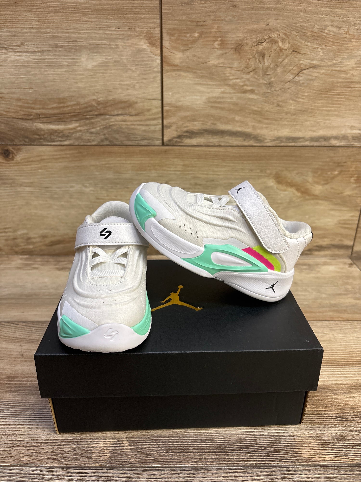 Air Jordan Luka 3 TD 'Photo Finish' Sneakers sz 7c