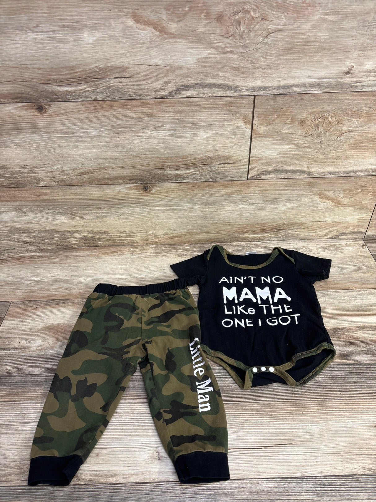2pc Camo Ain't No Mama Like The One I Got Bodysuit & Pants Set Black sz 9-12m