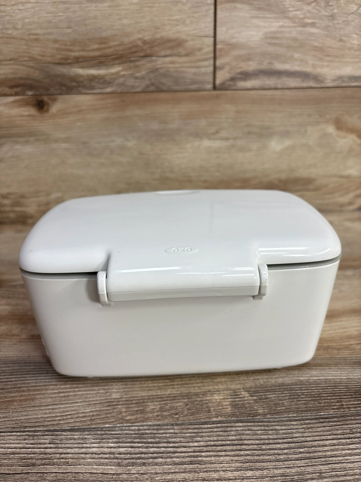 OXO Tot Perfect Pull Wipes Dispenser White