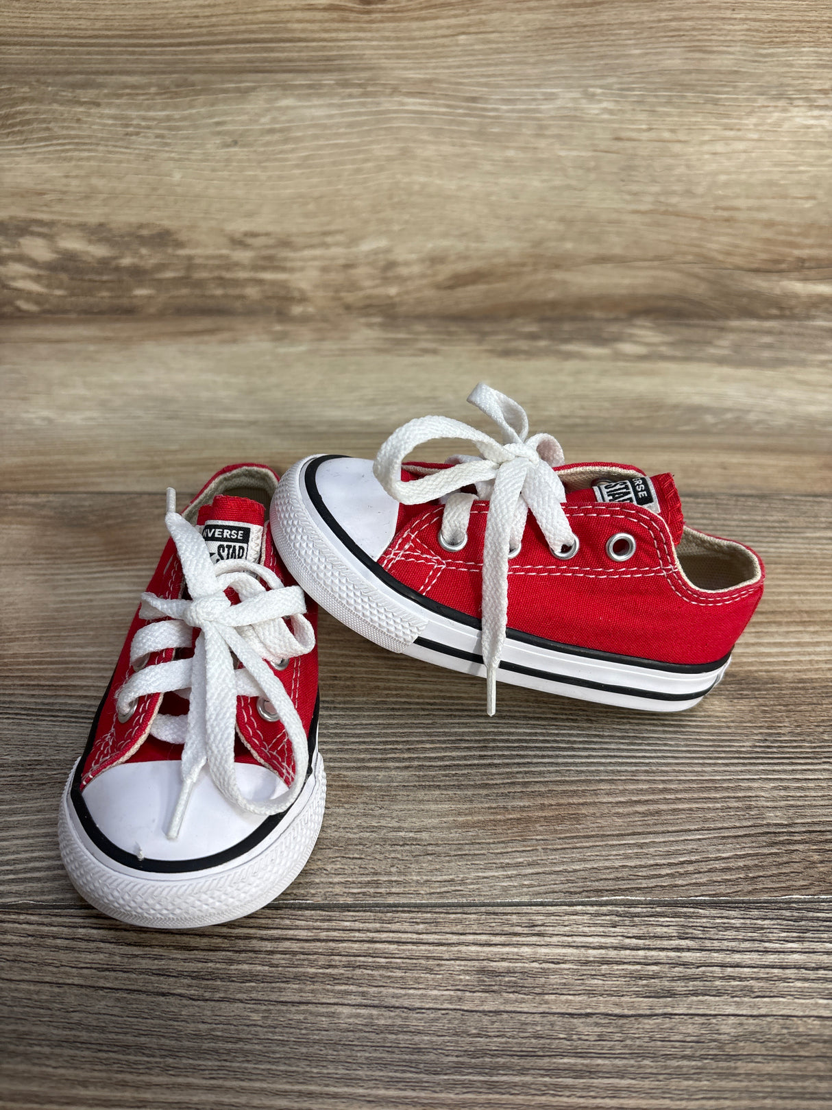 Converse Chuck Taylor All Star Low Top Sneakers Red sz 6c