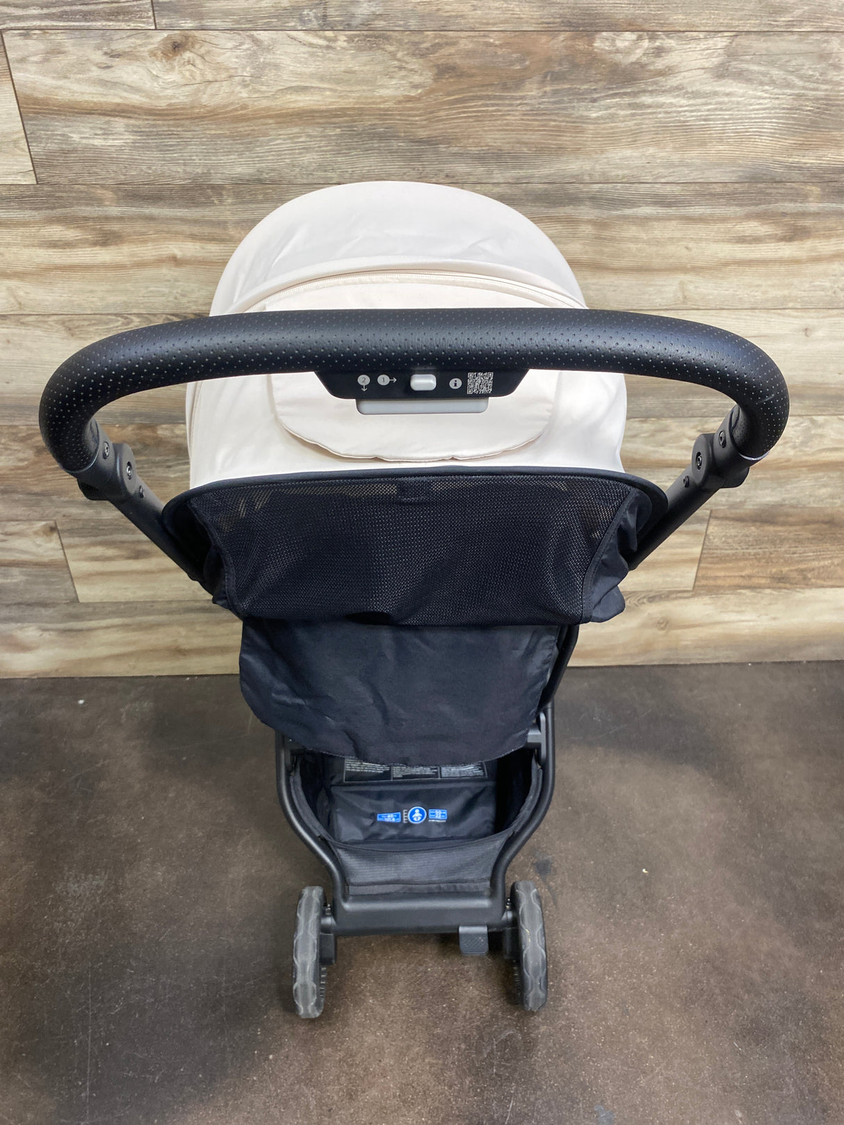 Ergobaby Metro 3 Compact Stroller in Natural Beige