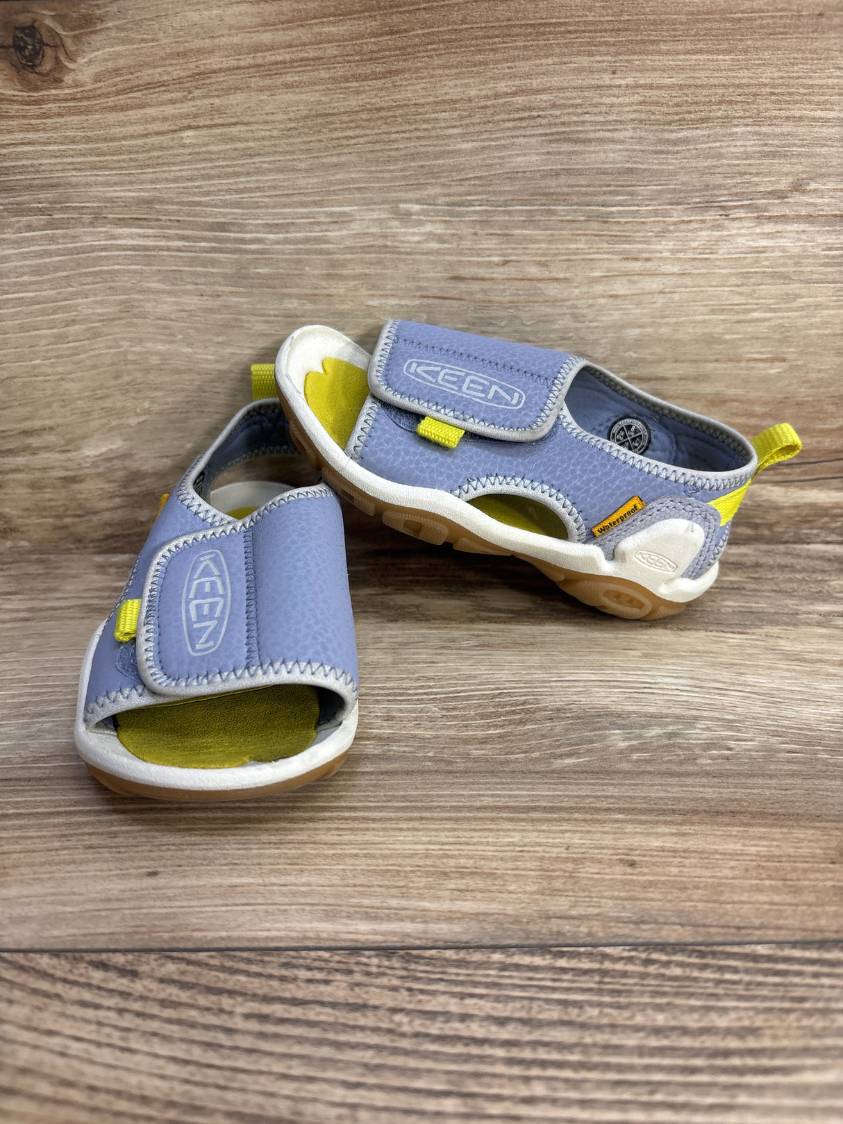 KEEN Knotch River Open Toe Sandals in Evening Primrose sz 8c