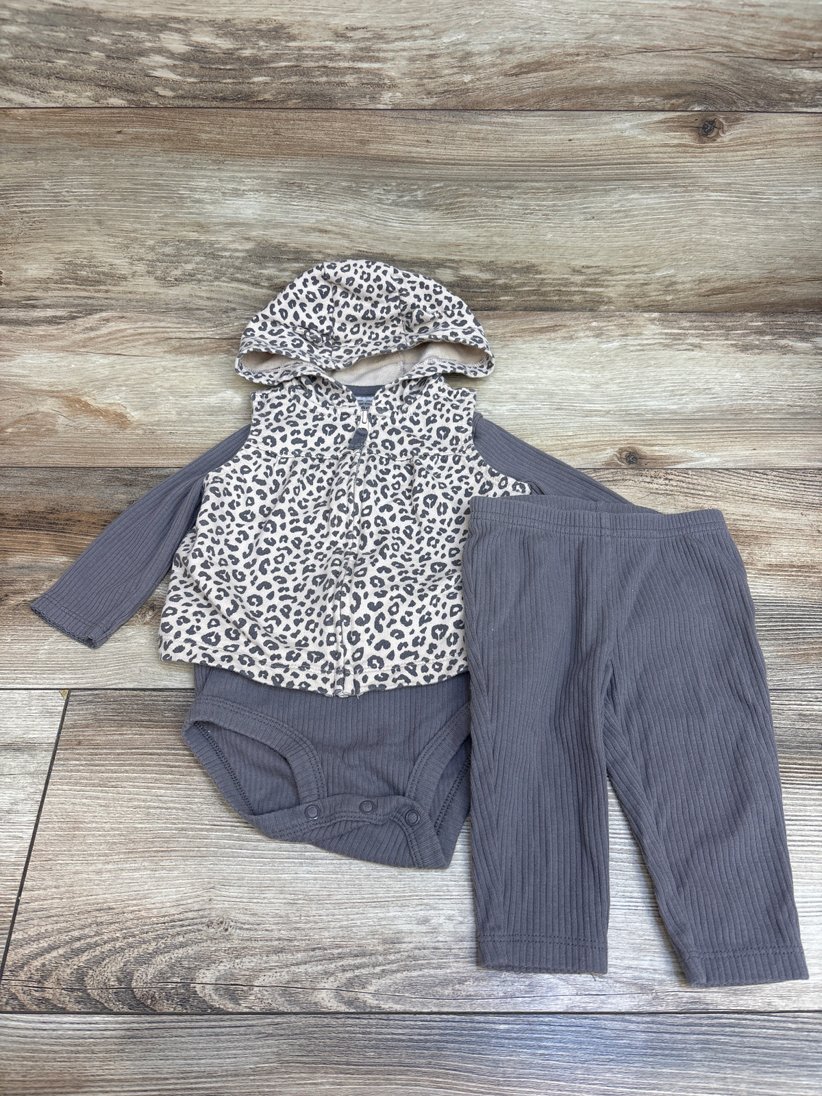 Carter's 3pc Hooded Leopard Vest, Bodysuit, & Pants Set Grey sz 6m