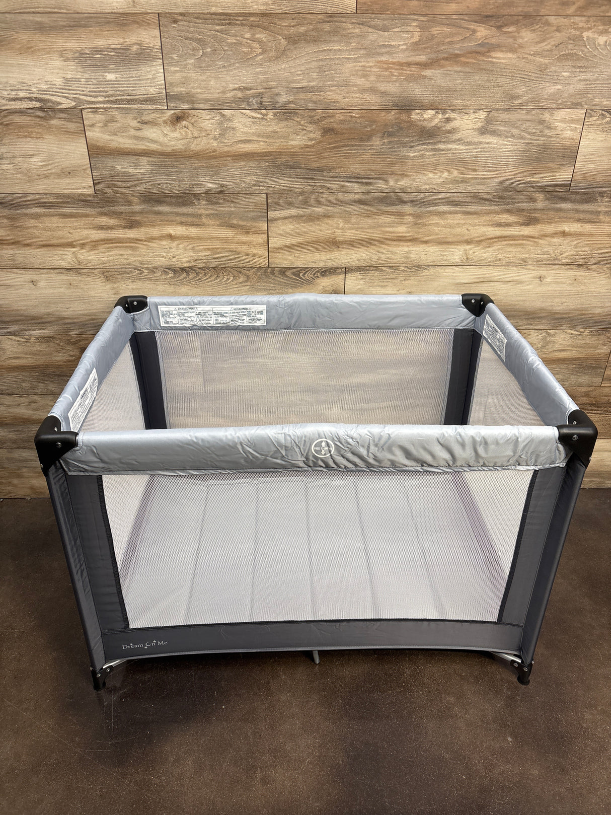 Dream on Me Zodiak Play Yard, Grey