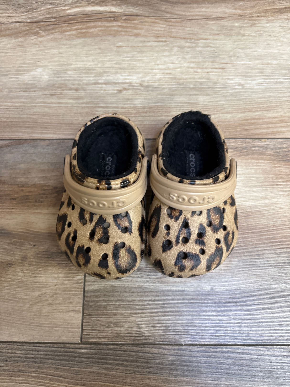 Crocs Classic Lined Clogs Leopard Print sz 4c