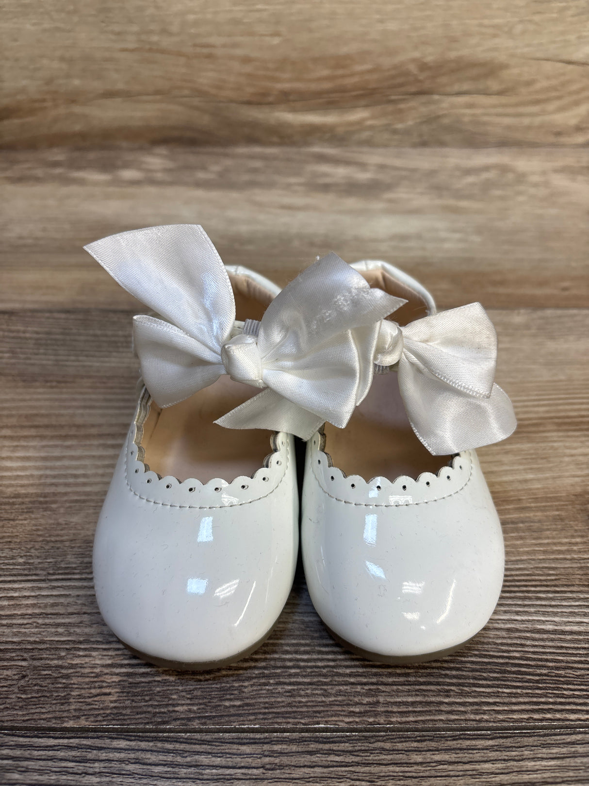 MG Baby Patent Leather Mary Jane Bow Flats White sz 6c