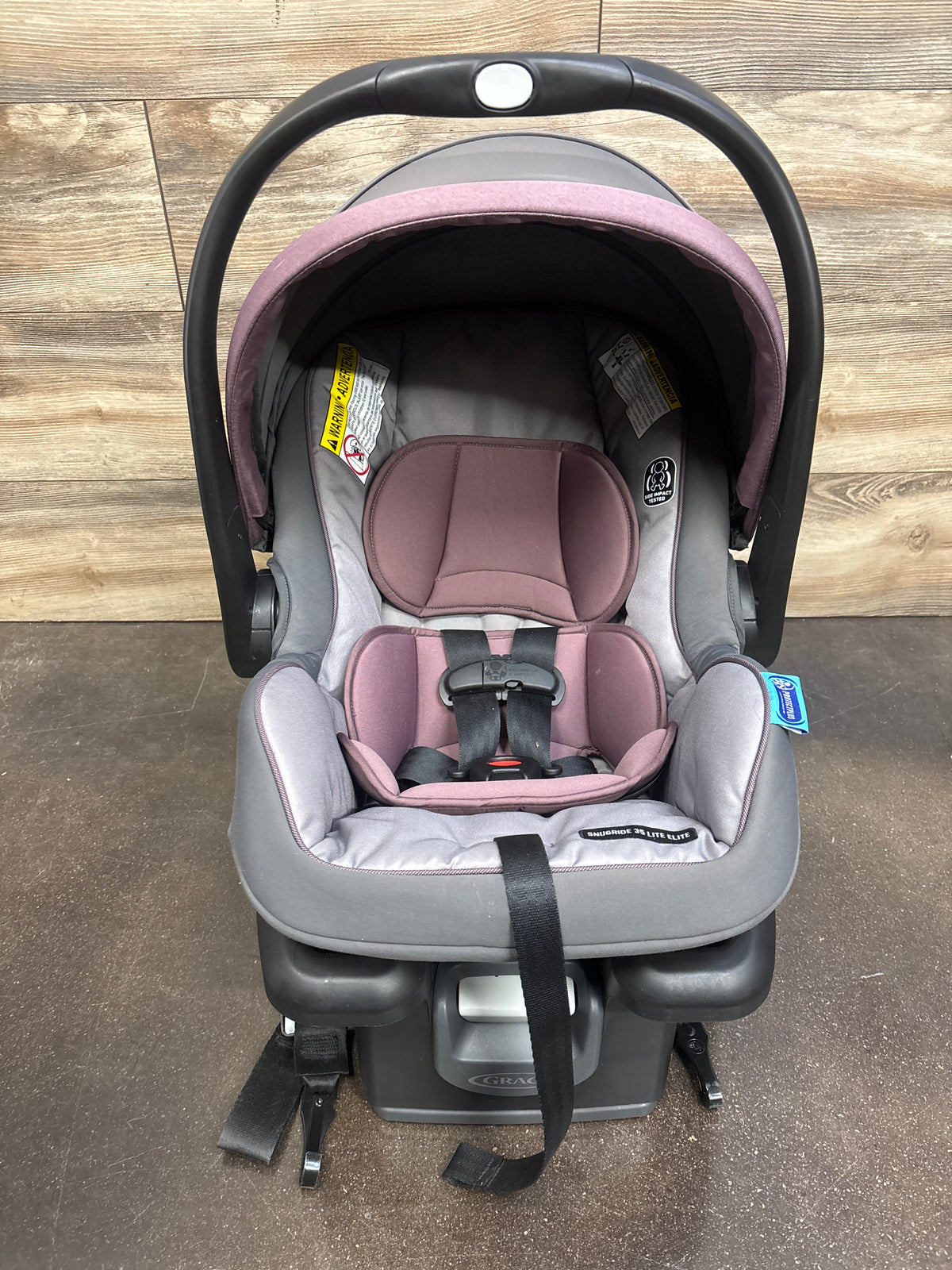 Graco SnugRide35 Infant Car Seat in Purple