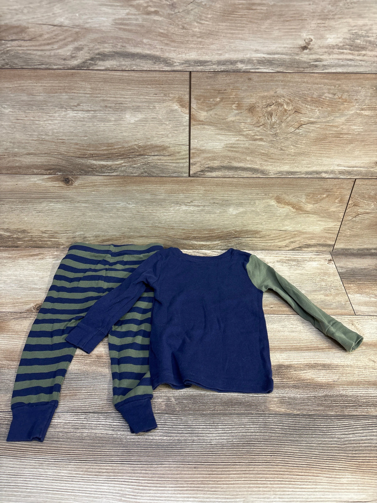 Old Navy 2pc navy and olive green striped pajama set for toddlers size 18-24m