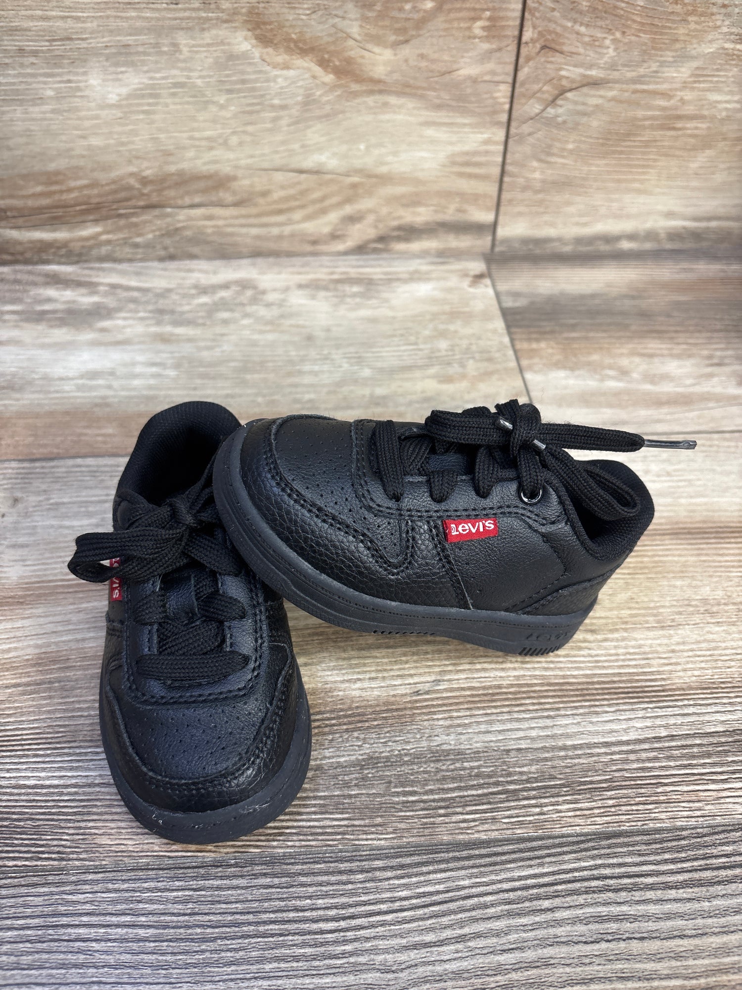 Levi's Drive Lo Sneakers Black sz 6c