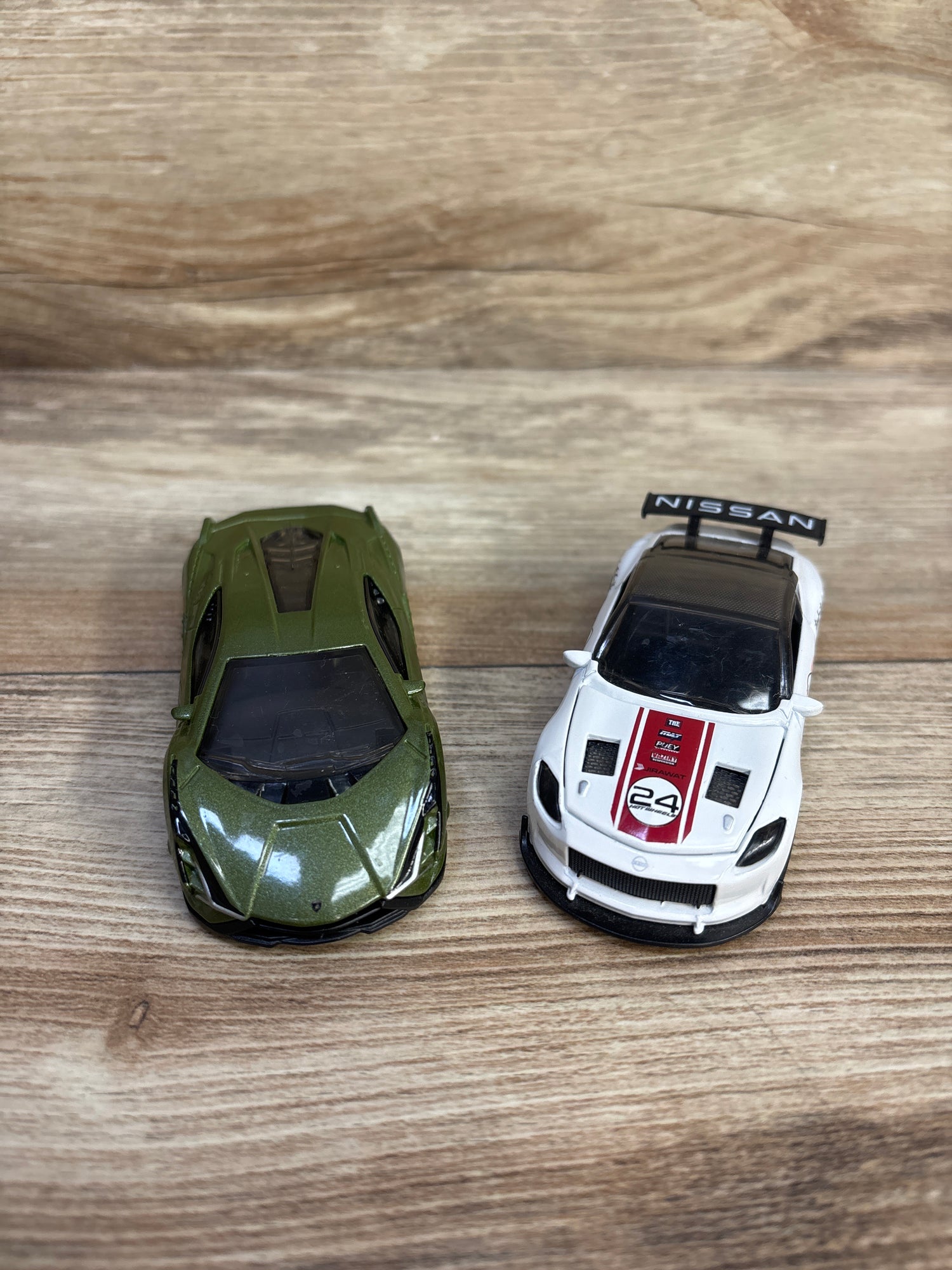 Hot Wheels 2pk Diecast Toy Cars: 2019 Lamborghini Sian + 2023 Nissan Z Custon