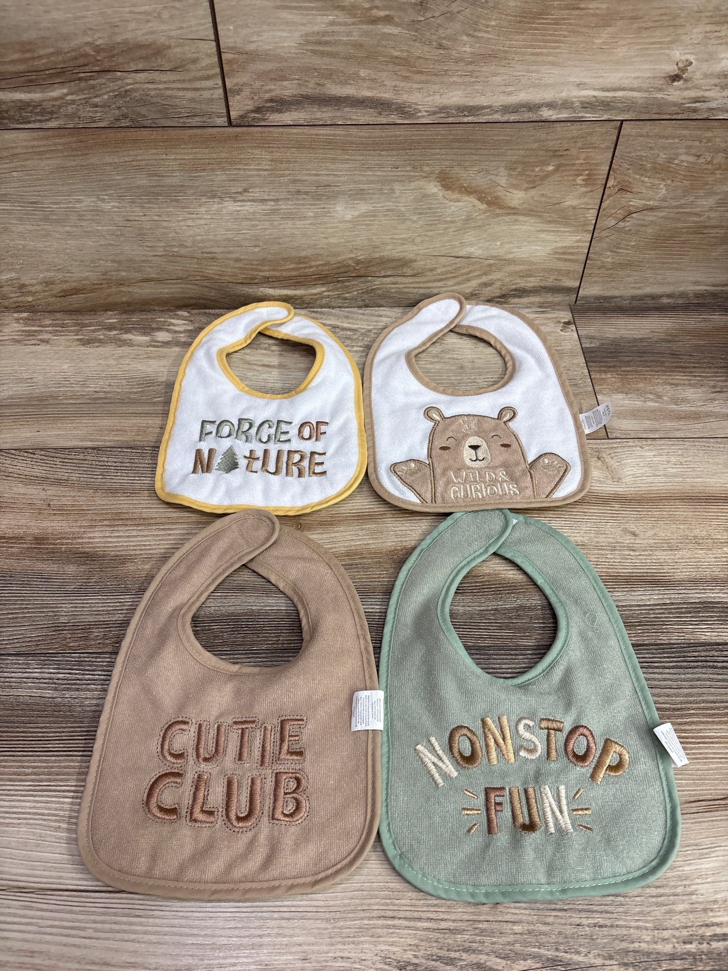 Neat Solutions 4pk Infant Bibs