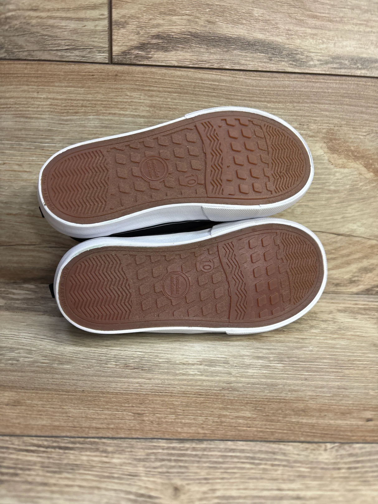 Wonder Nation Elastic Sneakers Black sz 10c