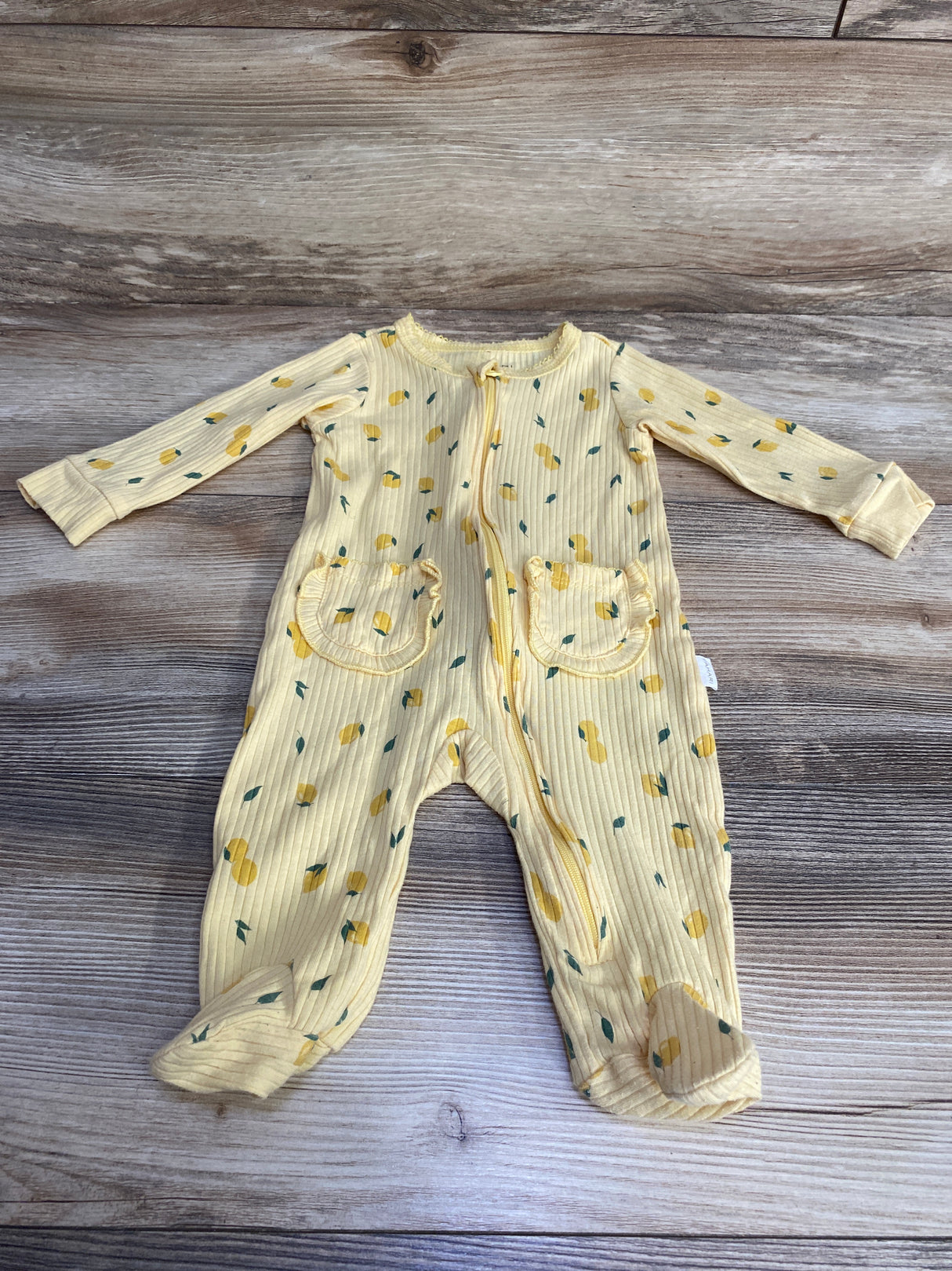 Tahari Lemon Print Sleeper Yellow sz 0-3m