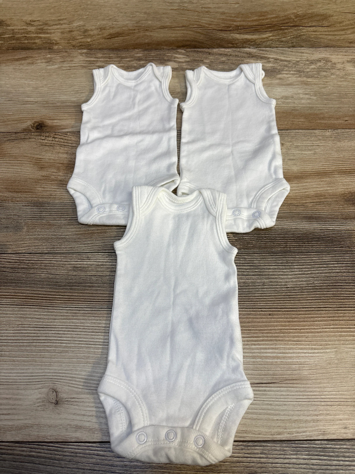 Carter's Tank Bodysuits 3pk White sz Preemie