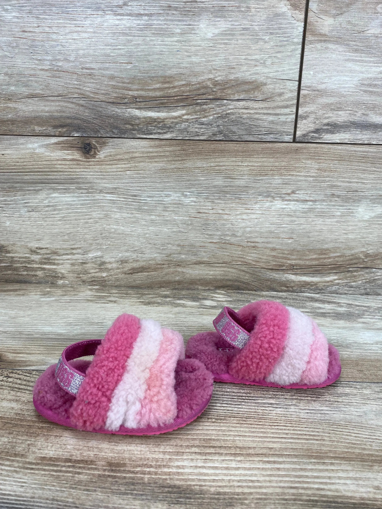 UGG Fluff Yeah Slides Pink sz 4/5c