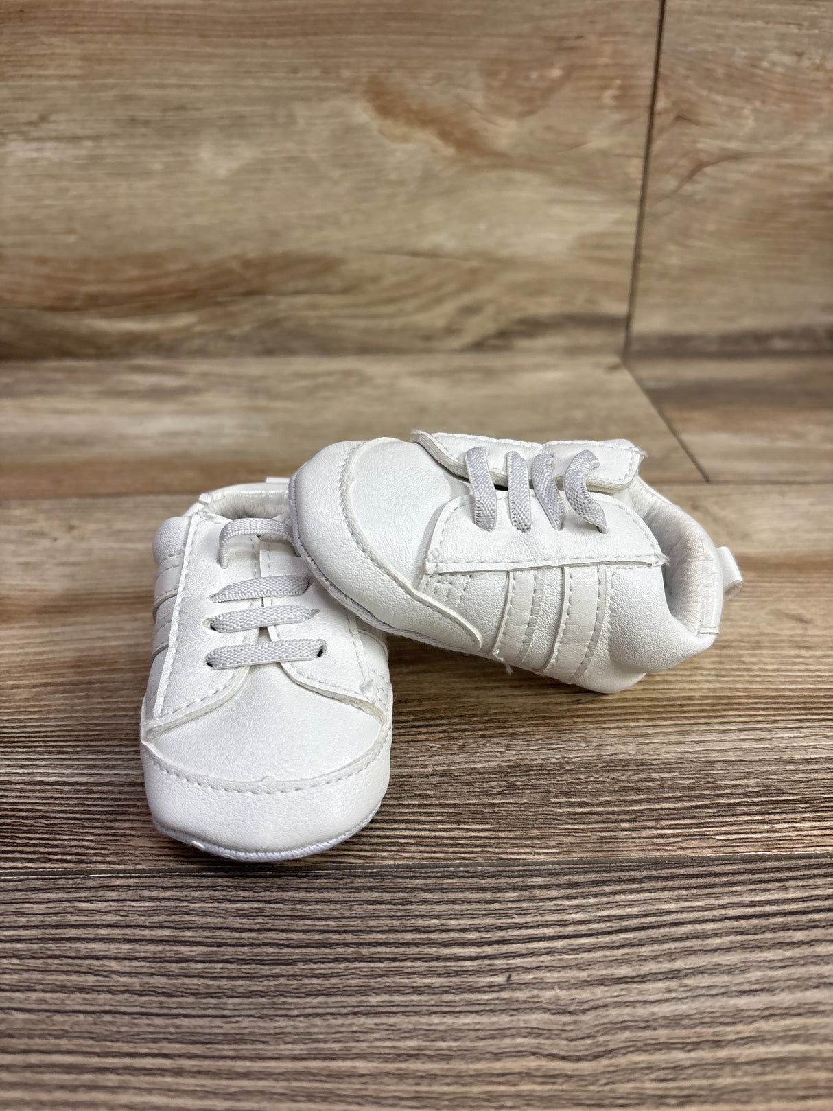 KIDSUN Anti-Slip Soft Sole Sneakers White sz 1c