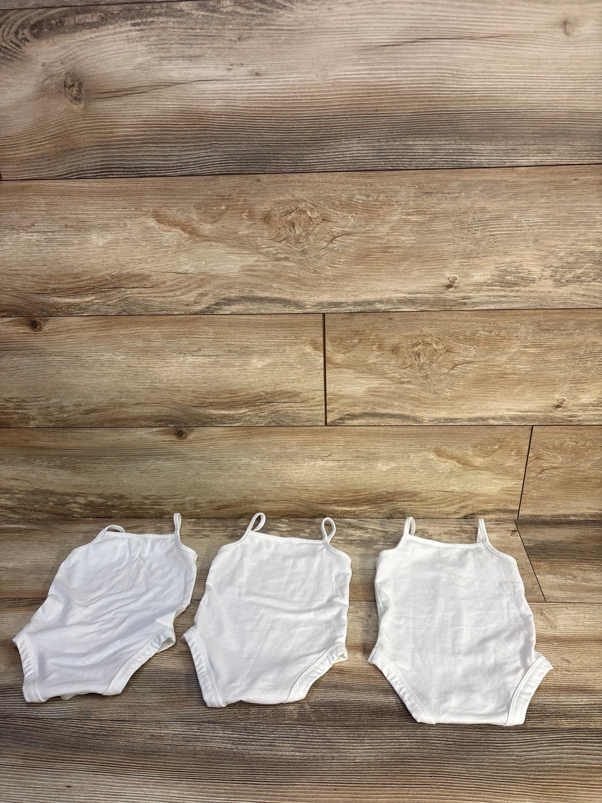 Shein 3pk Tank Bodysuits White sz 6-9m