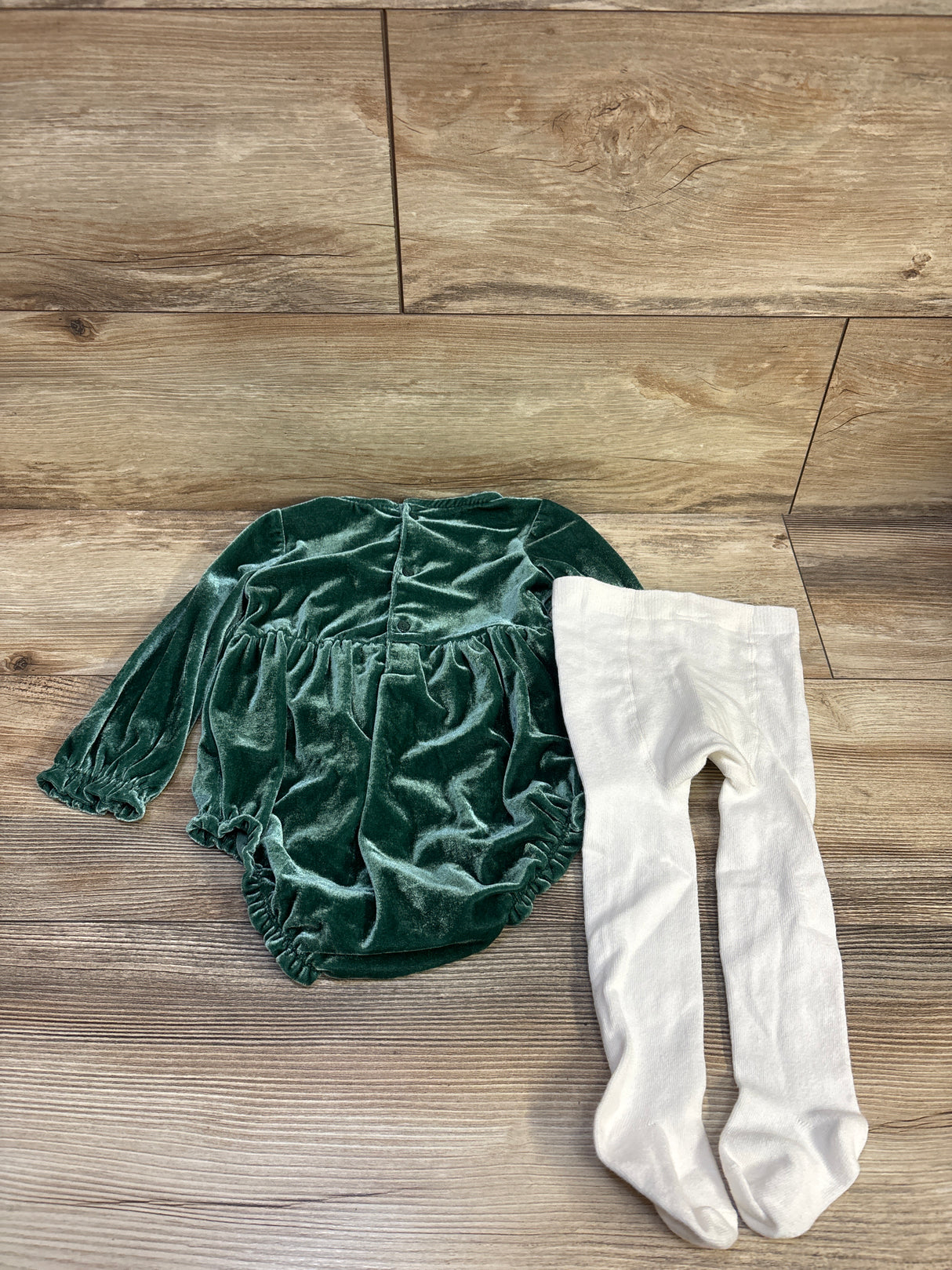 Just One You 2pc Velvet Bubble Romper & Tights Set Green sz 18m