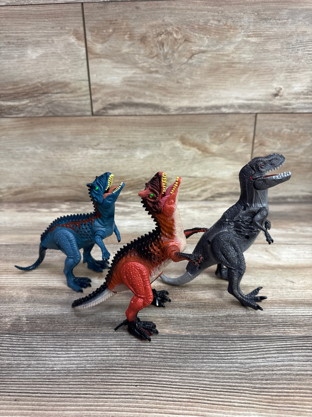3pk Roaring Dinosaur Action Figures