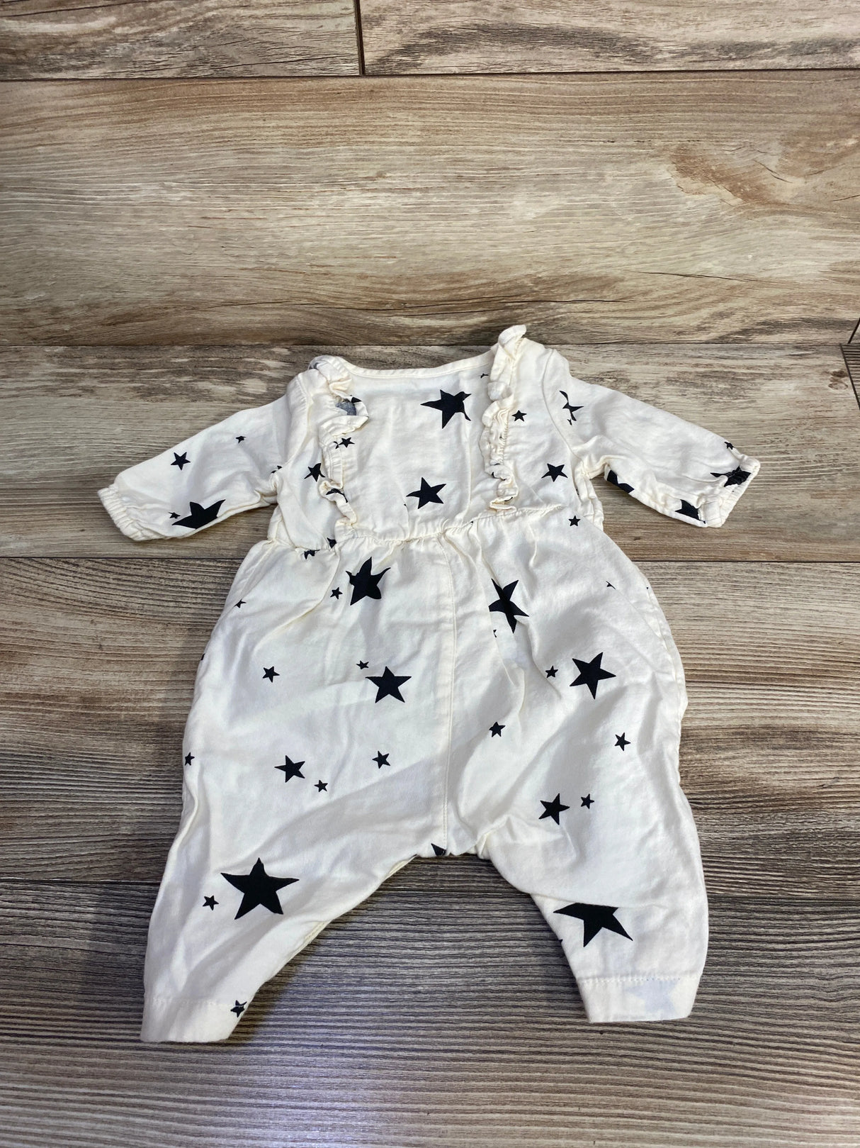 Old Navy Ruffled Star Print Coverall Cream sz 0-3m